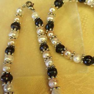 Necklace bracelet and earrings set